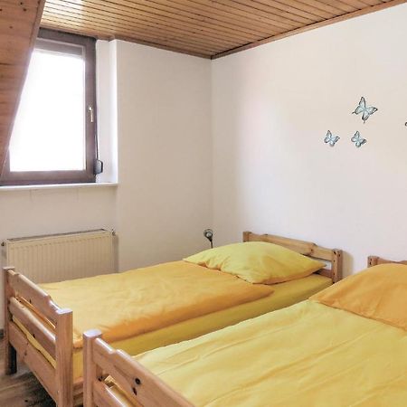 Gorgeous Apartment In Lahnstein With Kitchen Kültér fotó