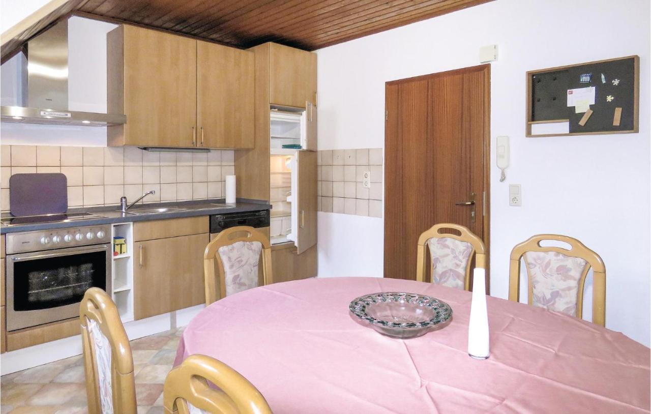 Gorgeous Apartment In Lahnstein With Kitchen Kültér fotó